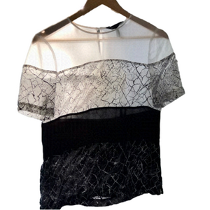 BCBGMAXAZRIA  black and white 4 striped top xxs